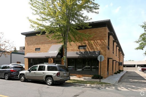 Tax preparation service Hopkins – Holmquist Ltd.