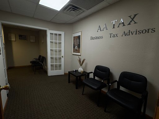 Tax preparation service Oak Creek – AA TAX